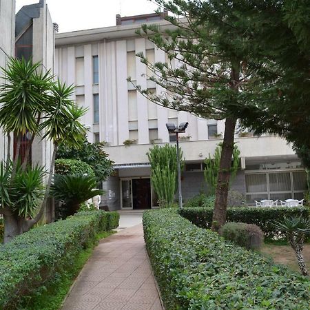 Centro Giovanile Padre Minozzi Policoro Exterior photo